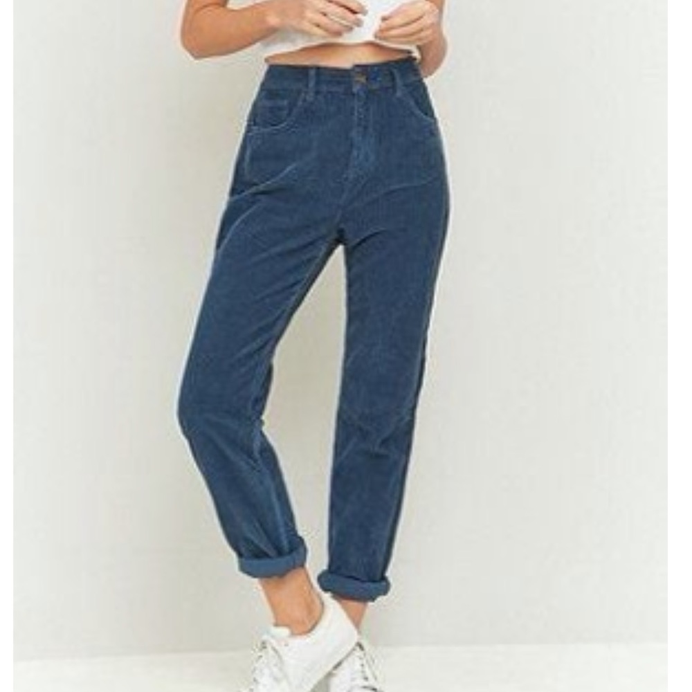 Used but good condition BDG corduroy pants